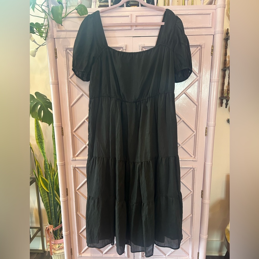 Plus Size Eloquii Sheered Puff Sleeve Tiered Midi Dress 22 - Picture 2 of 8